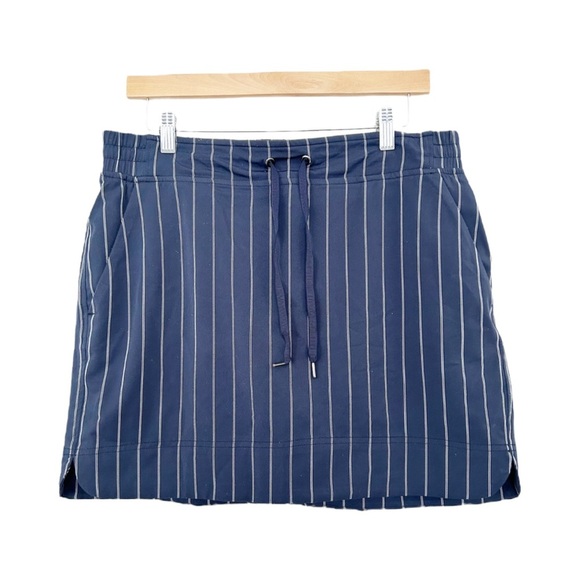 Athleta Women’s Striped Midtown Skort​ - Picture 2 of 5